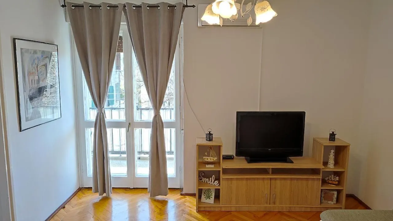 Apartment Deluxe Apartman Pervan Split